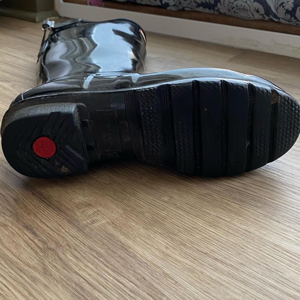 Hunter Black Gloss Rain Boots - Picture 10 of 11